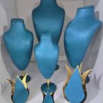 مانکن طلا مدل ایلا در چهار سایز با پایه فلزی ابکاری و قابل تنظیم